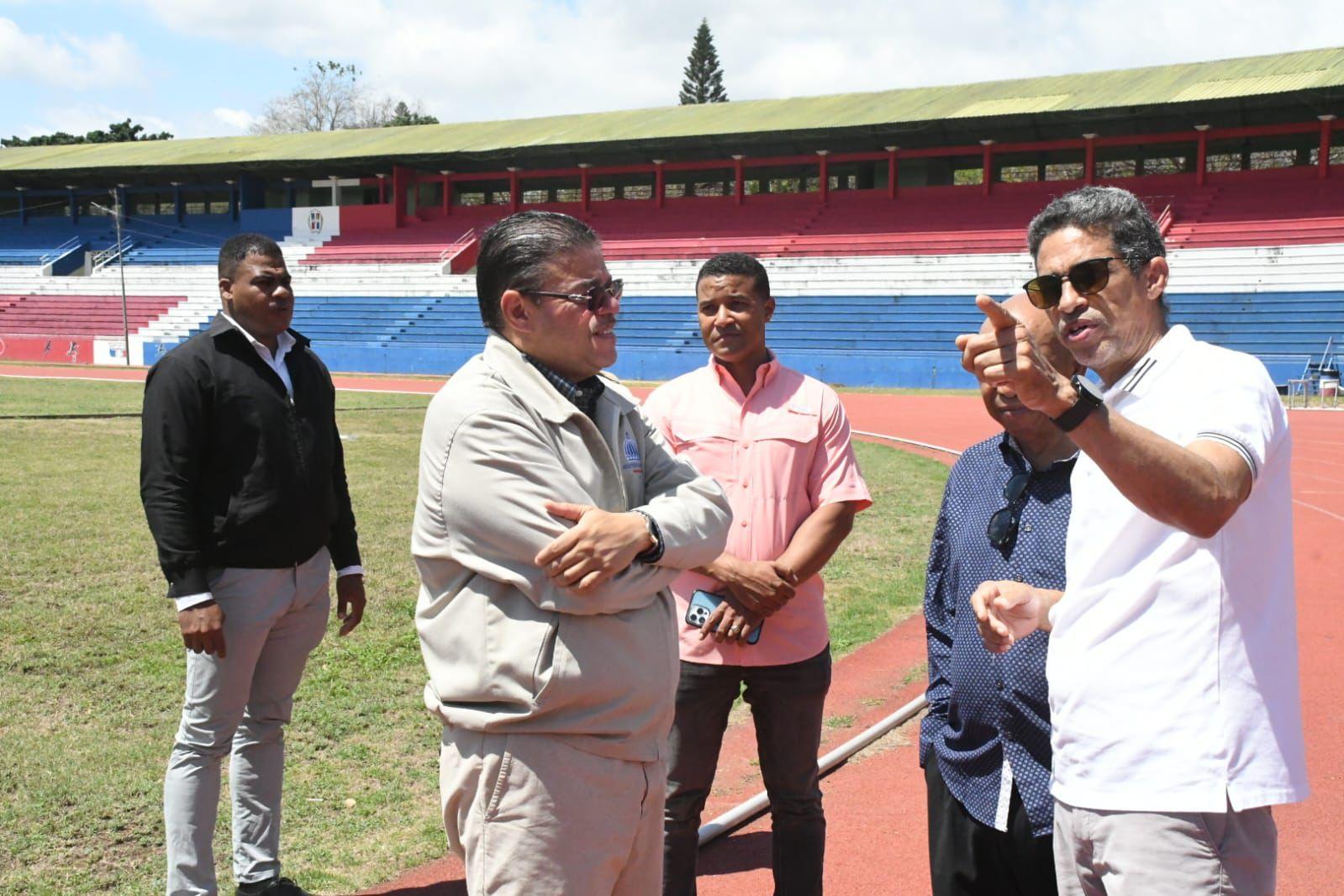 Camacho Supervisa Trabajos En Complejo La Barranquita De Santiago