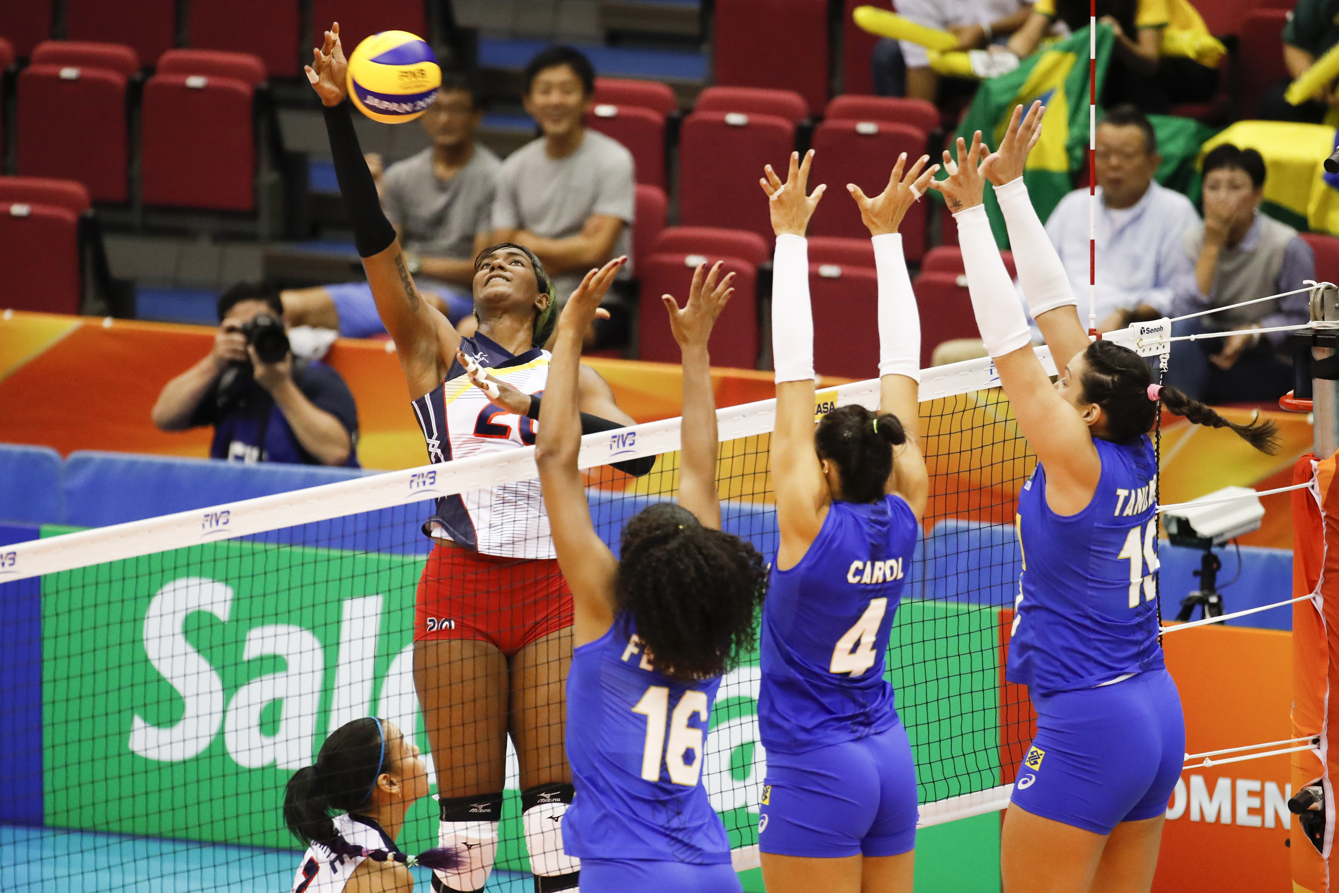 Mizuno 2024 voleibol medellin