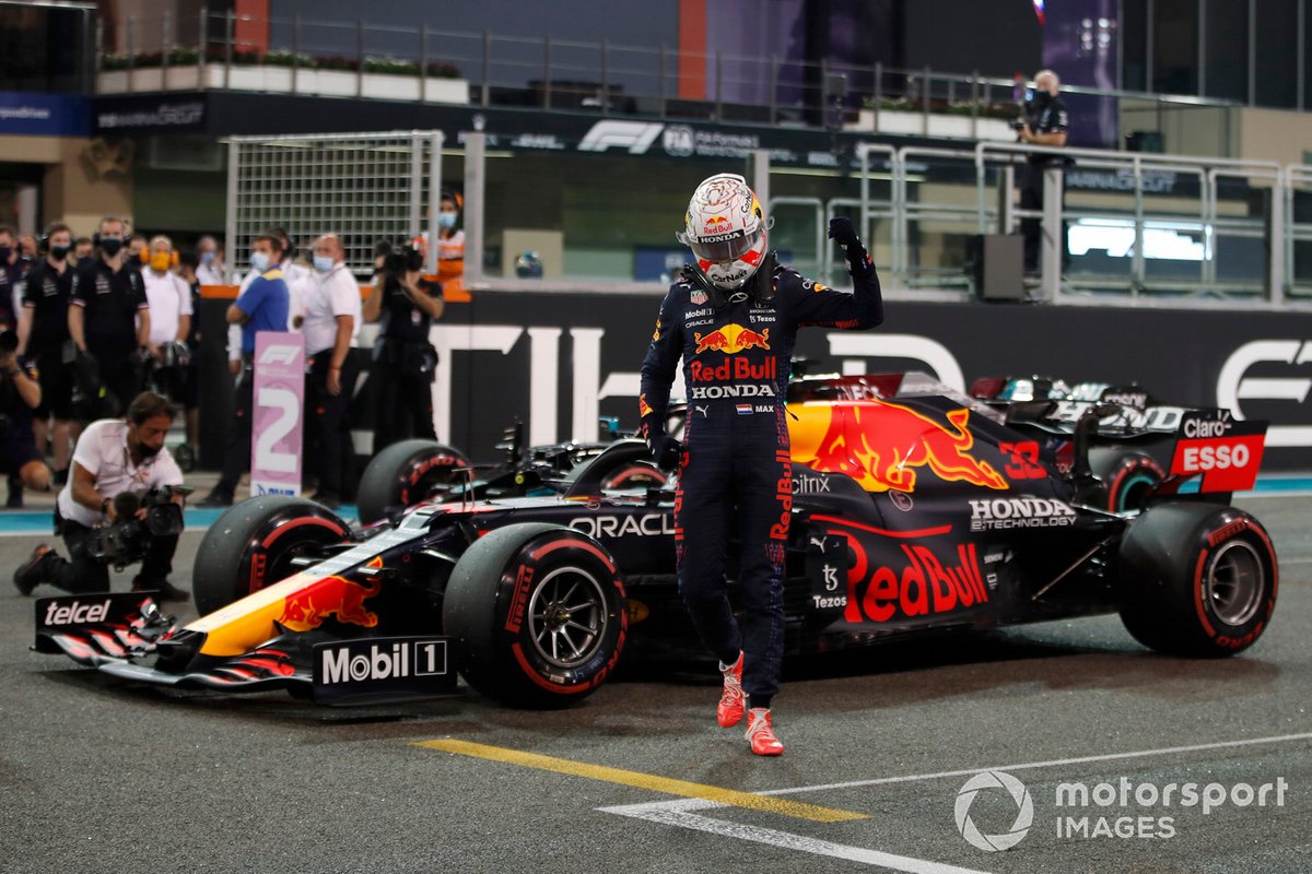 Max Verstappen Se Alza Con El T Tulo De La F Rmula