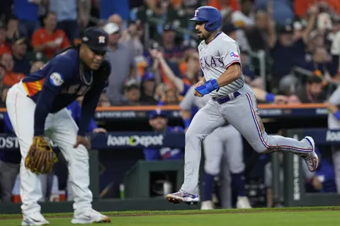 Medias Rojas vencen a Bravos por 5-3 y los barren en serie de 2