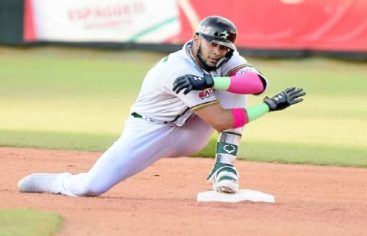 Brooks Hall y Jorge Alfaro colocan al Licey a una  - Manolitoenelplay