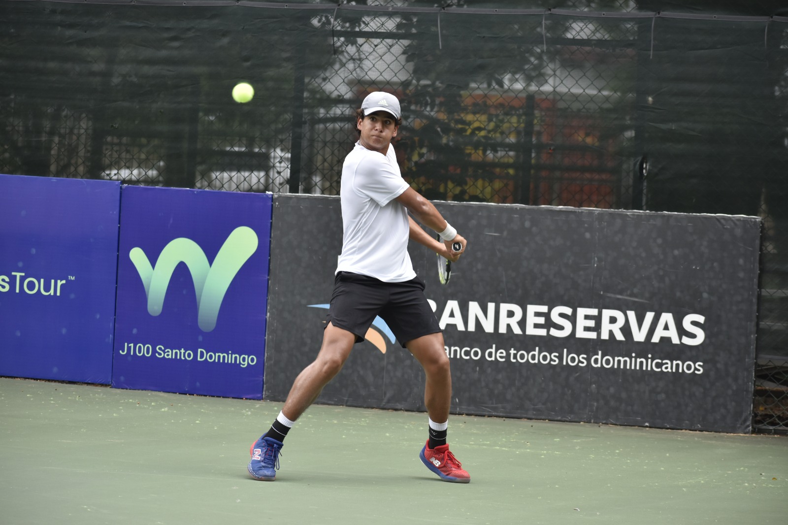 Alberto Puello avanza a cuartos de final en Copa Maíz