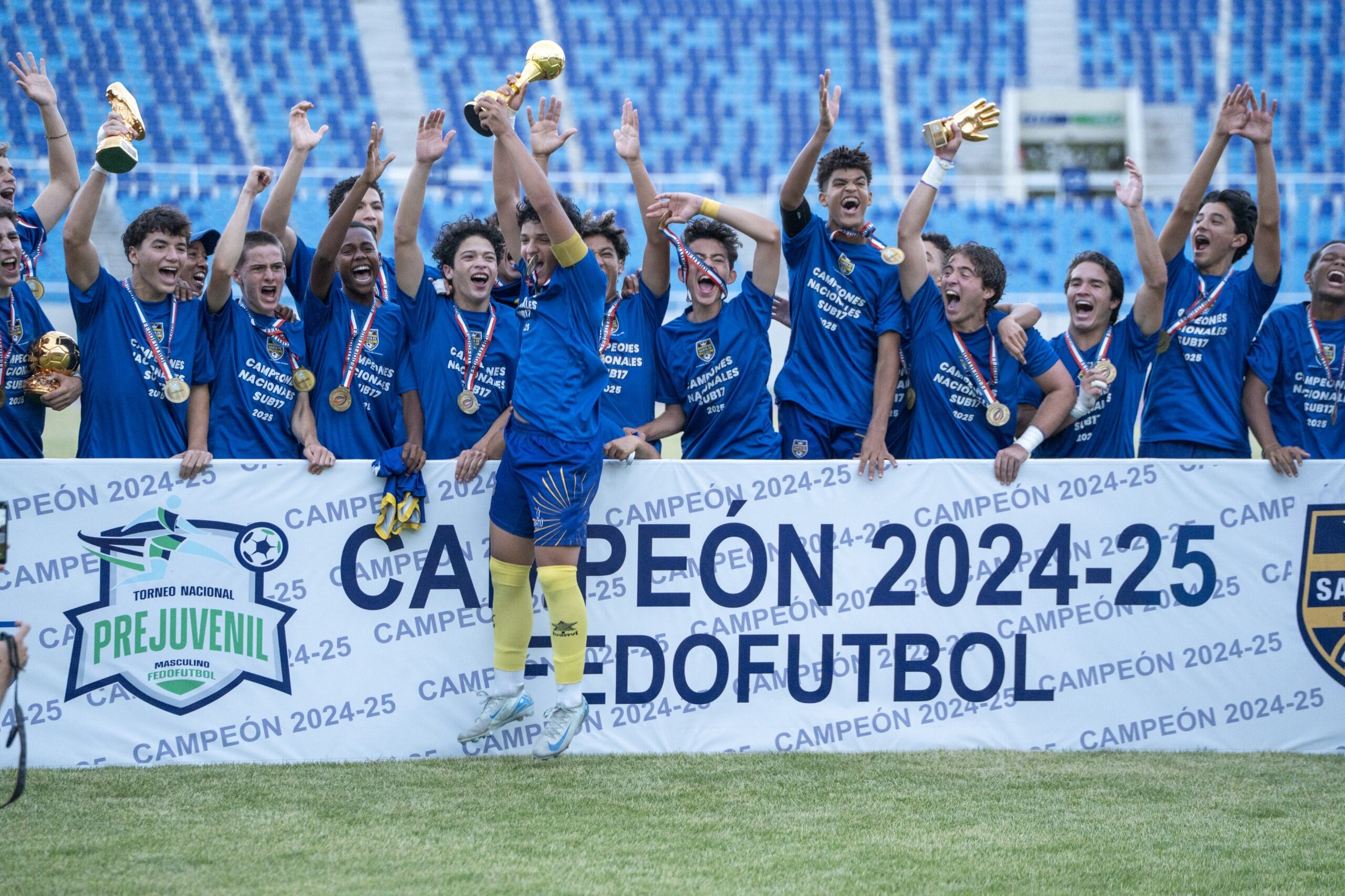 Santa Fe FC, campeón Nacional de Asociaciones y Clubes