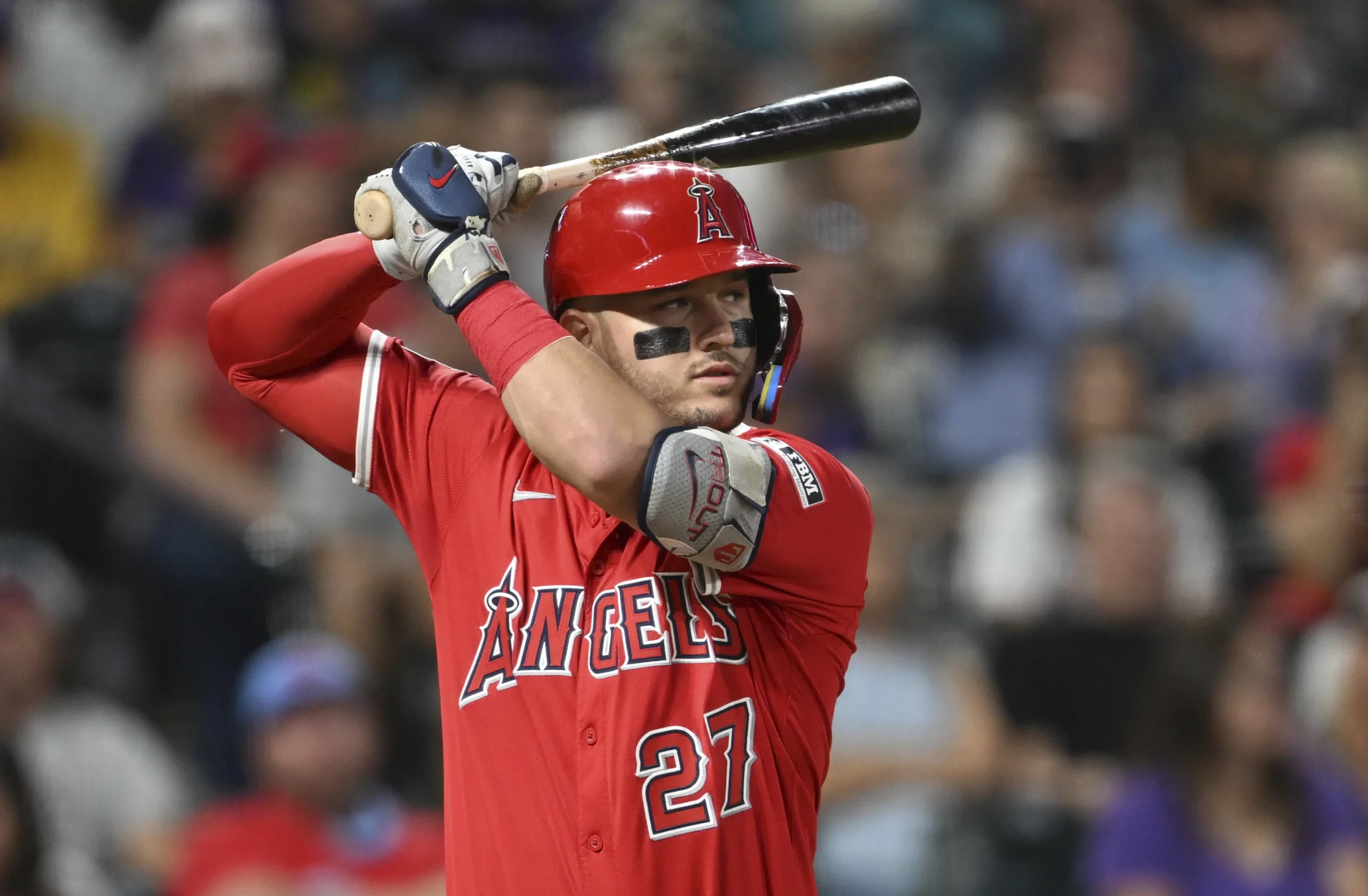 Mike Trout conecta su jonrón número 400