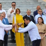 Presidente Abinader encabeza recibimiento de antorcha Juegos Centroamericanos y del Caribe
